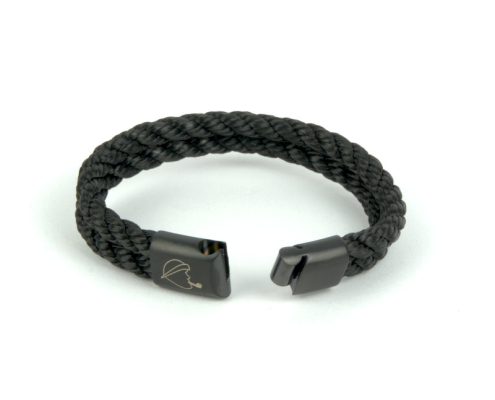 Segeltau Armband schwarz mit schwarzer geöffneter Magnet Schließe